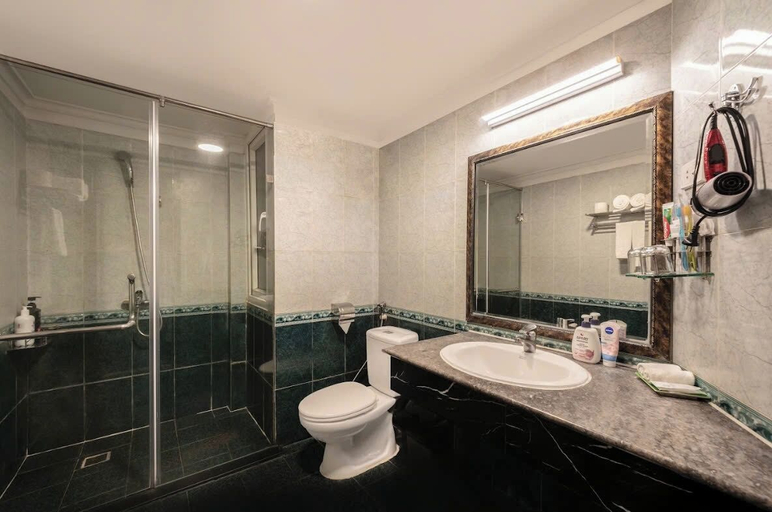 Bathroom 4, A25 Hotel - 45B Giang Vo, Ba Đình
