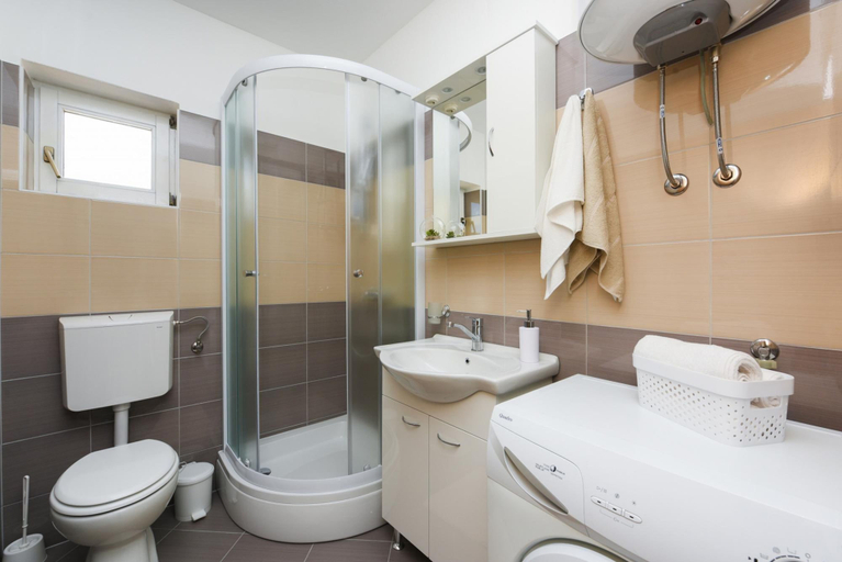Bathroom, Villa Elder Zadarvillas, Benkovac