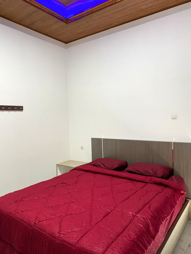 Bedroom 13