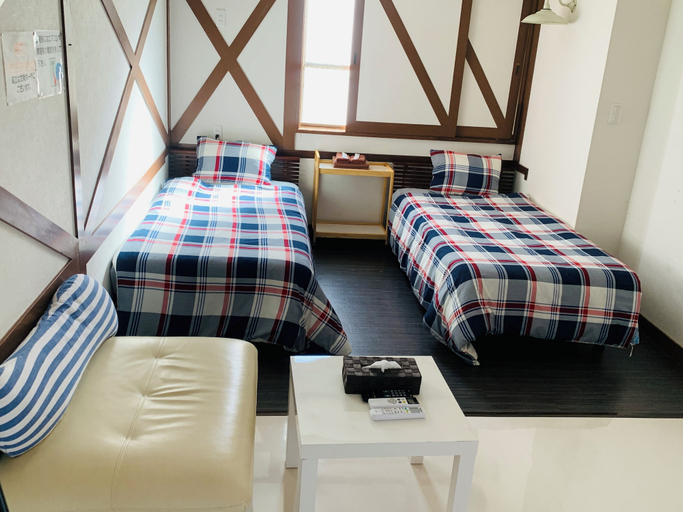 Bedroom 4, villageBFH - Hostel, Ōmura
