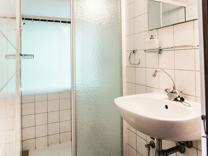 Bedroom 4, Quaint Chalet in Petithan with Roofed Pool, Luxembourg