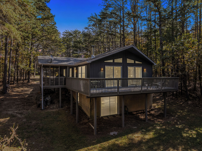 Exterior & Views 1, Mountain View Hideaway- A Fun Time Away!, Morgan