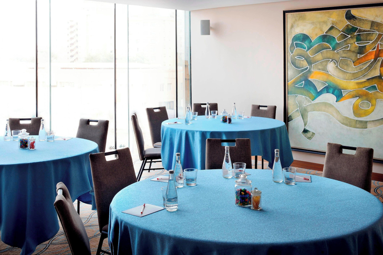 Food & Drinks 5, Residence Inn by Marriott Kuwait City, Kuwait City