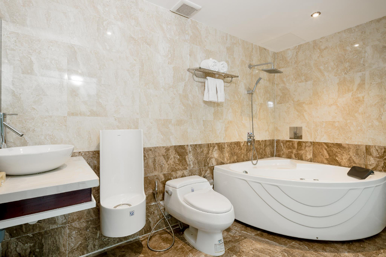 Bathroom, Link Sky Boutique Hotel, Da Nang