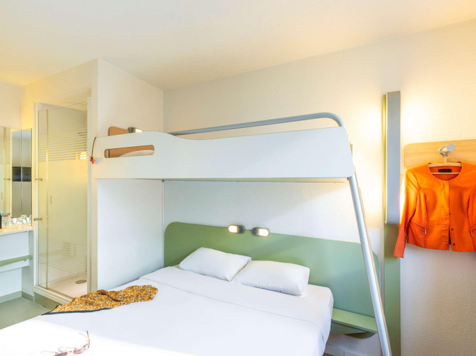 Bedroom 10