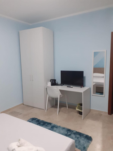 3, LOVELY BIANCO - Rooms & Apartment, Reggio Di Calabria