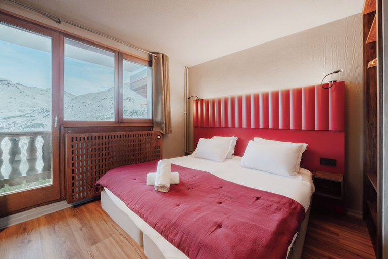 Bedroom 4, Alpeen Hotel, Savoie