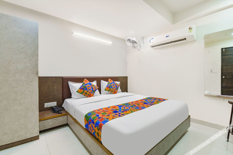 Bedroom 4, Fabhotel Crystal, Ahmadabad