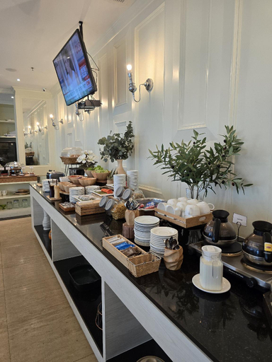 Food & Drinks 3, The Bless Hotel & Residence, Wattana