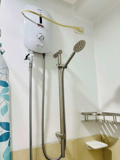 Bathroom 4, Trees Residences by Jhoy, Quezon City
