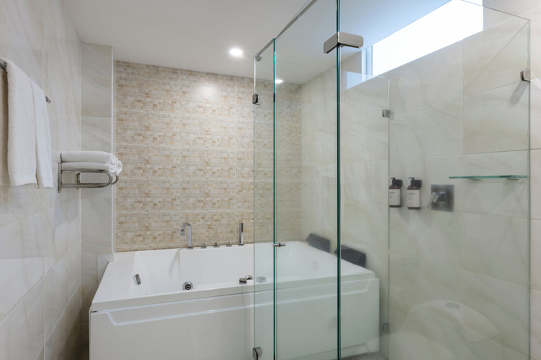 Bathroom 4, Hotel MS Ciudad Jardín Plus, Santiago de Cali