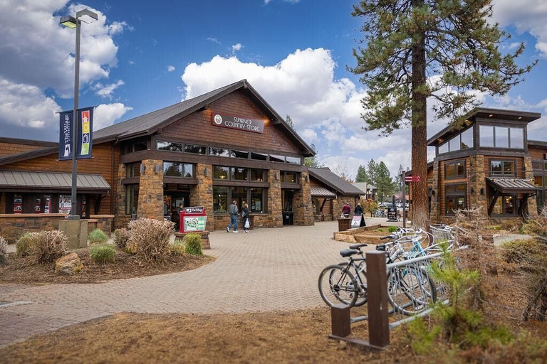 Exterior & Views 2, Lynx Lane 3, Deschutes