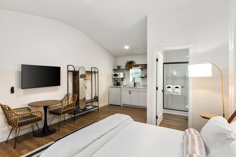 Bedroom 2, The Aloha, Maricopa