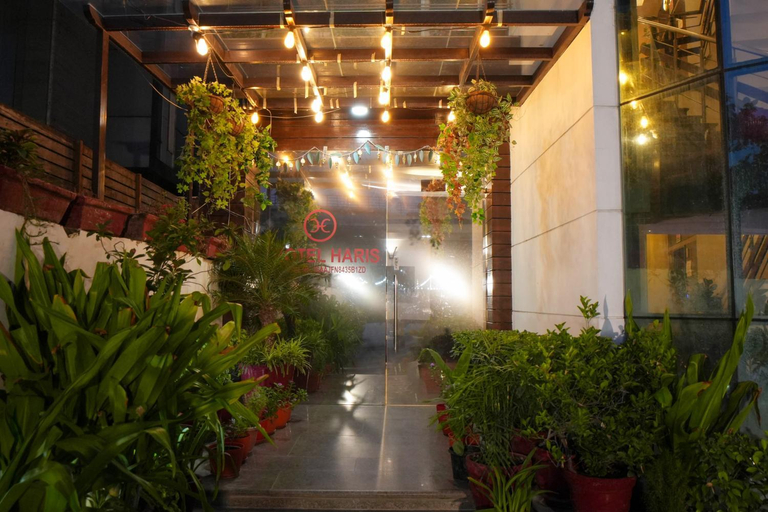 Others 4, Hotel Haris MG Road, Gurgaon
