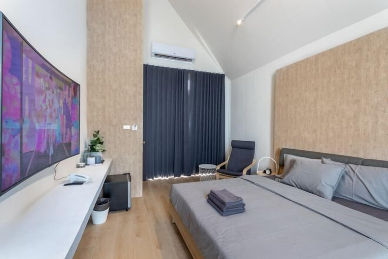 Bedroom 9