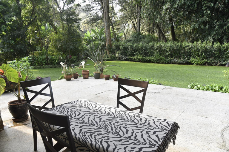 Exterior & Views 5, Libbie guest house, Westlands