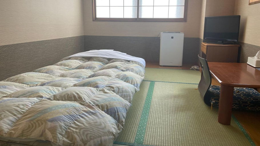 Bedroom 2, Hakodate Hotel Ekimae - Vacation STAY 91716v, Hakodate