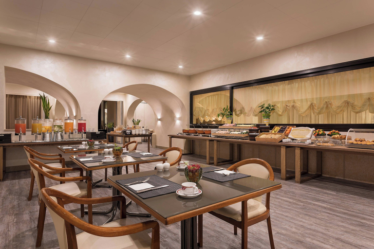 Food & Drinks 5, Four Points by Sheraton Padova, Padua