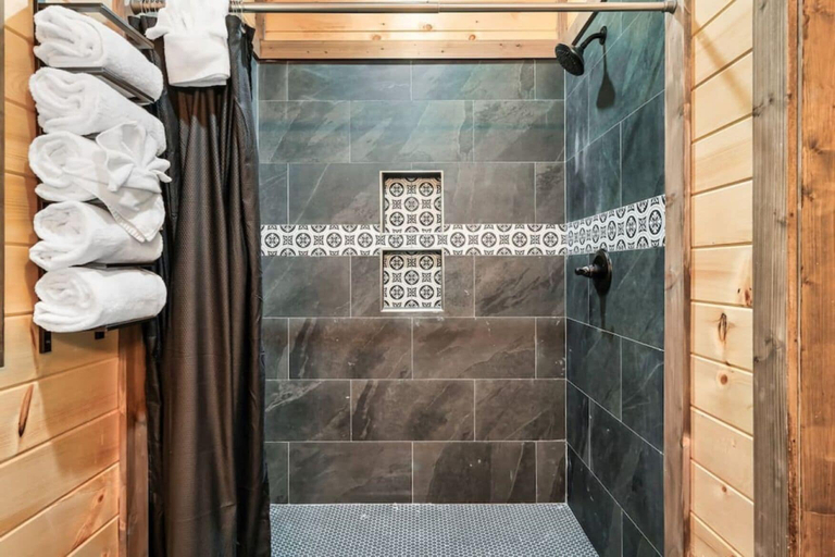 Bathroom 3, Tranquil Mountain Getaway By Ghosal Luxury Lodging, Sevier