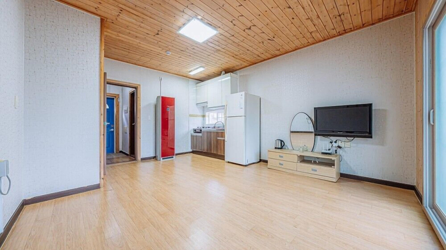 Others 5, Alps Gwan Gwang Pension, Miryang