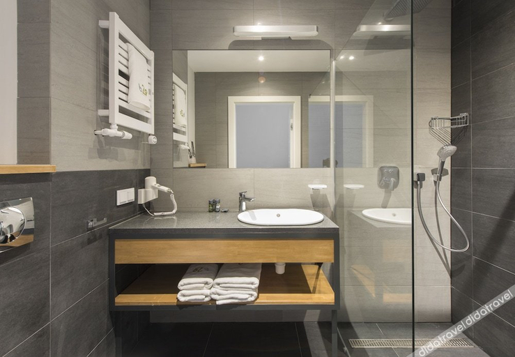Bathroom 3, BC 29 Residence, Kraków City