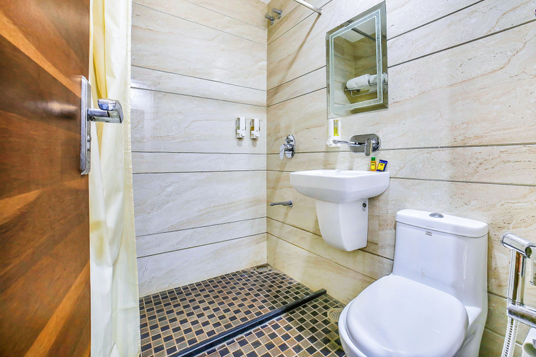 Bathroom 4, FabHotel Prime Sapphire Inn, Jaipur