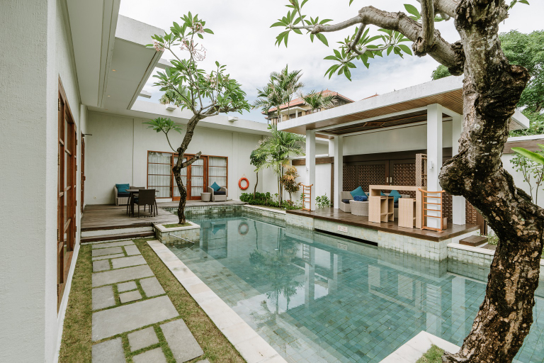 Swimming Pool 10