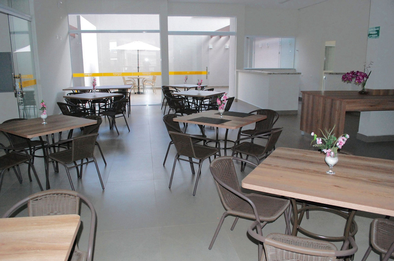 Food & Drinks, Everest Flat Service - JC Temporada, Caldas Novas