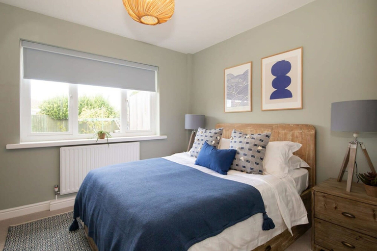 Bedroom 4, Bosham 3 BR Beach House With Garden Playhouse, West Sussex