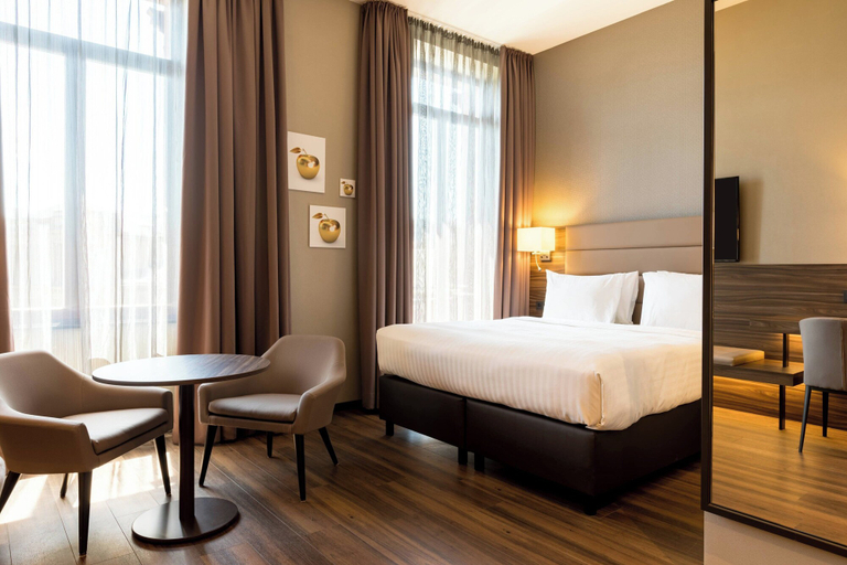 Bedroom 4, AC Hotel Mainz, Mainz