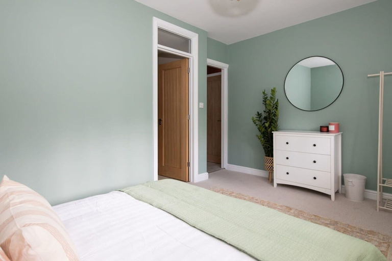 Bedroom 3, Bosham 3 BR Beach House With Garden Playhouse, West Sussex