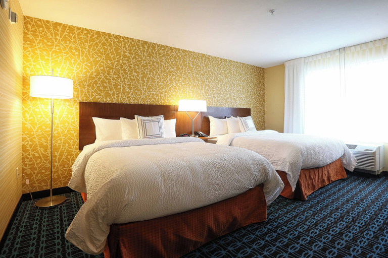 Bedroom 4, Fairfield Inn & Suites by Marriott Madison Verona, Dane
