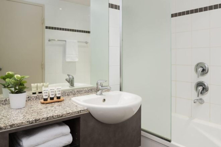 Bathroom 20