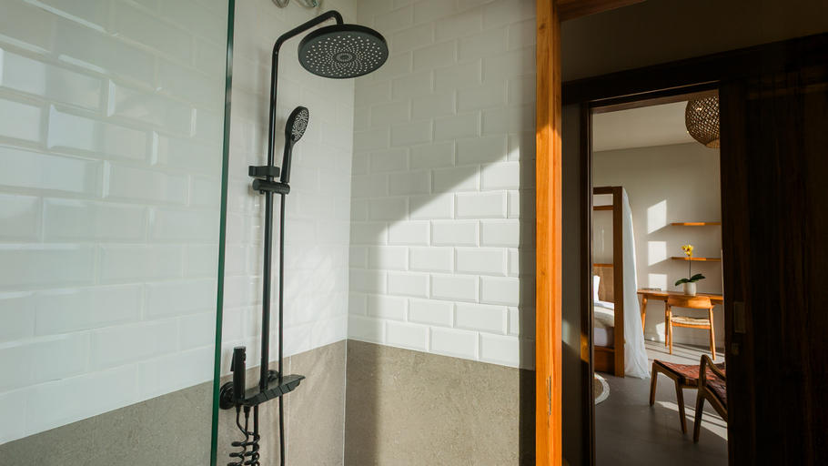 Bathroom 4, Sunset D1 Villa by Betterplace, Denpasar
