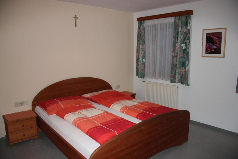 Bedroom 13