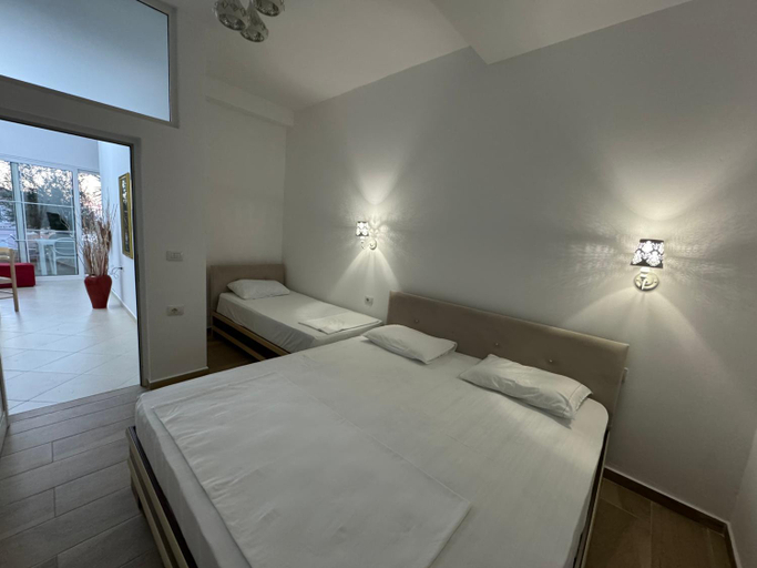 Bedroom 2, A&B Apartments, Sarandës