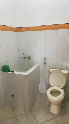 Bathroom 4