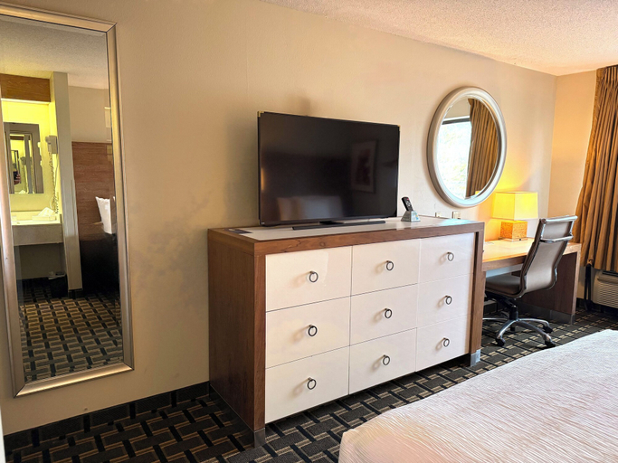 Bedroom 3, Sleep Inn & Suites Peoria North, Peoria