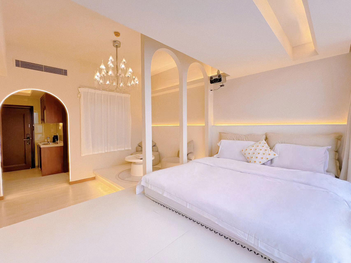 Bedroom 12