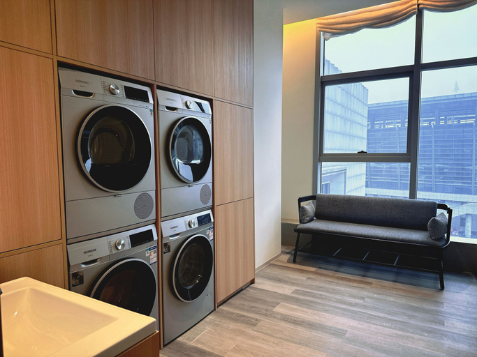 Bathroom 3, Courtyard by Marriott Luoyang, Luoyang
