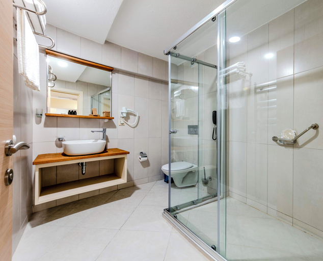 Others 5, Roys Hotel & Suites, Beyoğlu