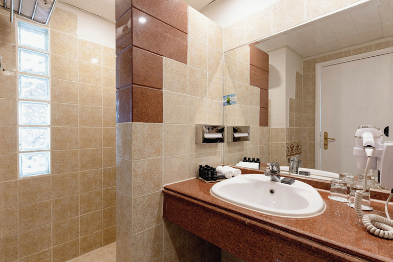 Bathroom 5, Reef Oasis Beach Aqua Park Resort - All inclusive, Sharm el-Sheikh