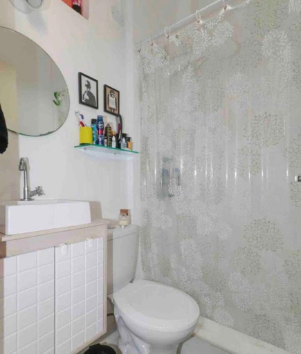 Bathroom 2, Suite no bairro Sumare, São Paulo