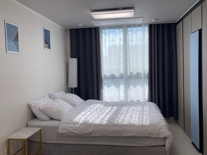 Bedroom 14