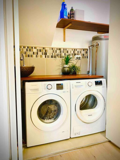 Crows Nest - Executive Penthouse - 3 Bedroom- 5km to City, Sydney