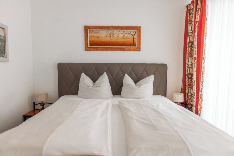 Bedroom 3, Hotel Freischütz, Landshut