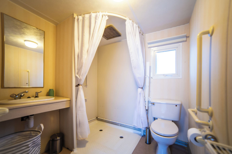 Bathroom 4, Höfði Cottages, Dalvíkurbyggð