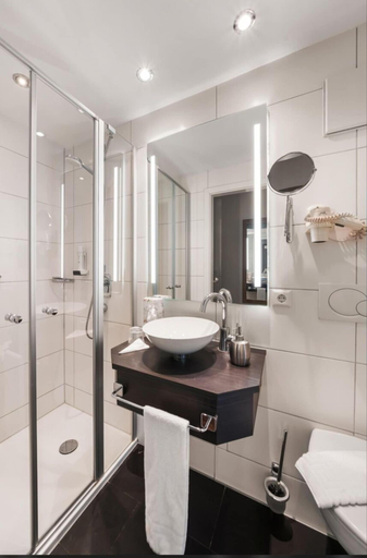 Bathroom 3, Hotel Donaublick, Sigmaringen