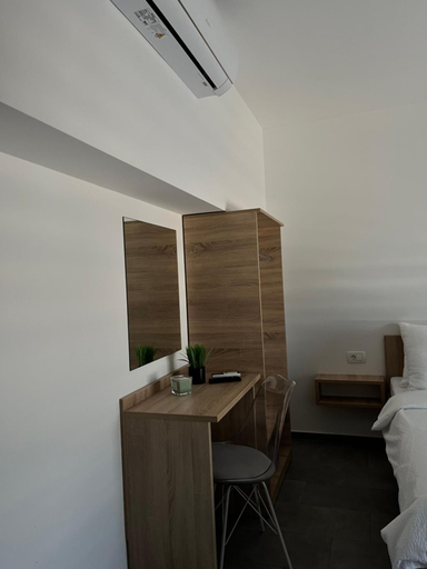 Others 5, Prenociste CMA, West Herzegovina
