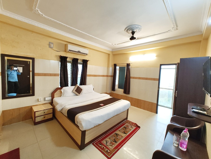 Bedroom 2, Goroomgo Star Inn Puri, Puri